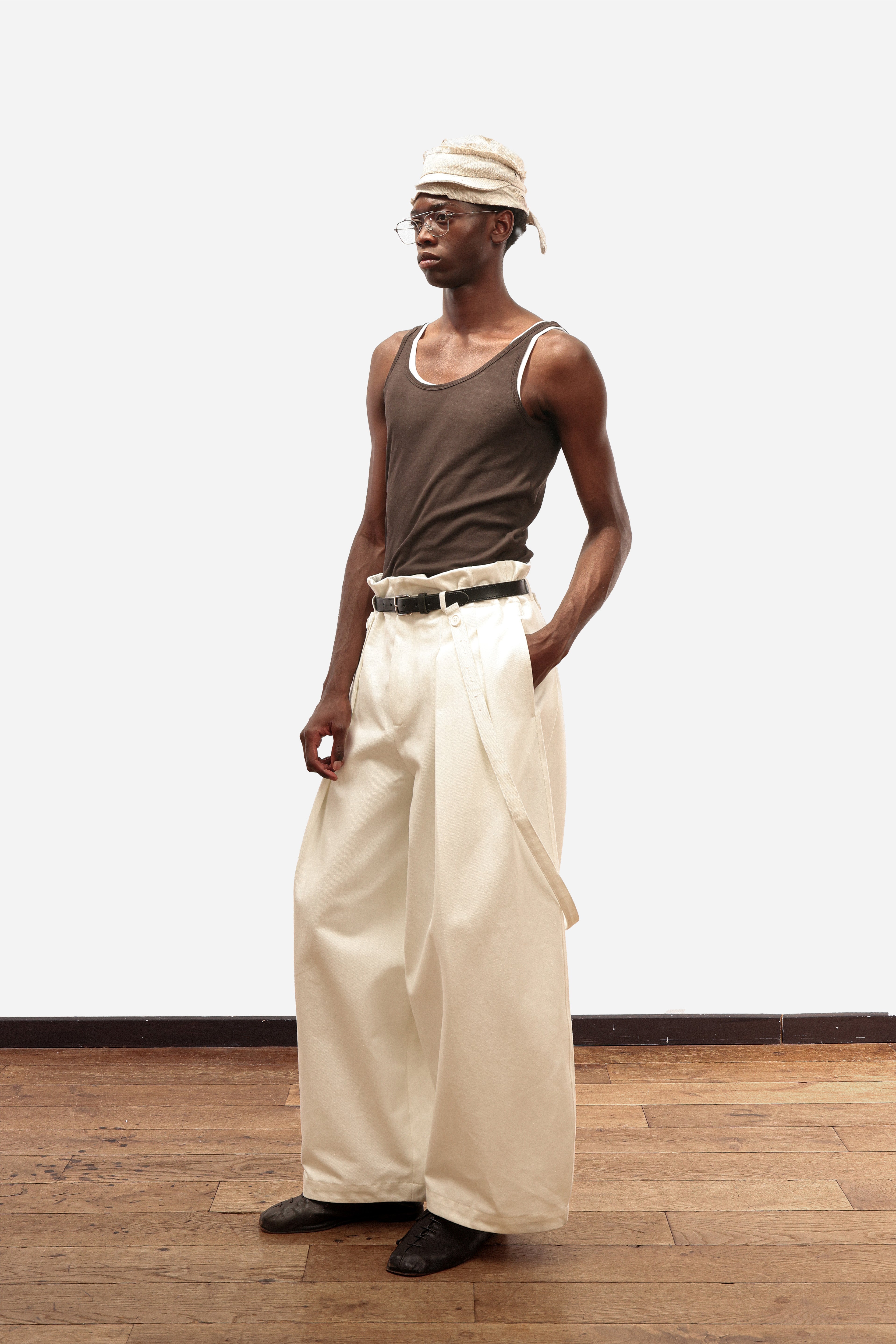 SUSPENDER PANTS | White cotton – Ancients Studio