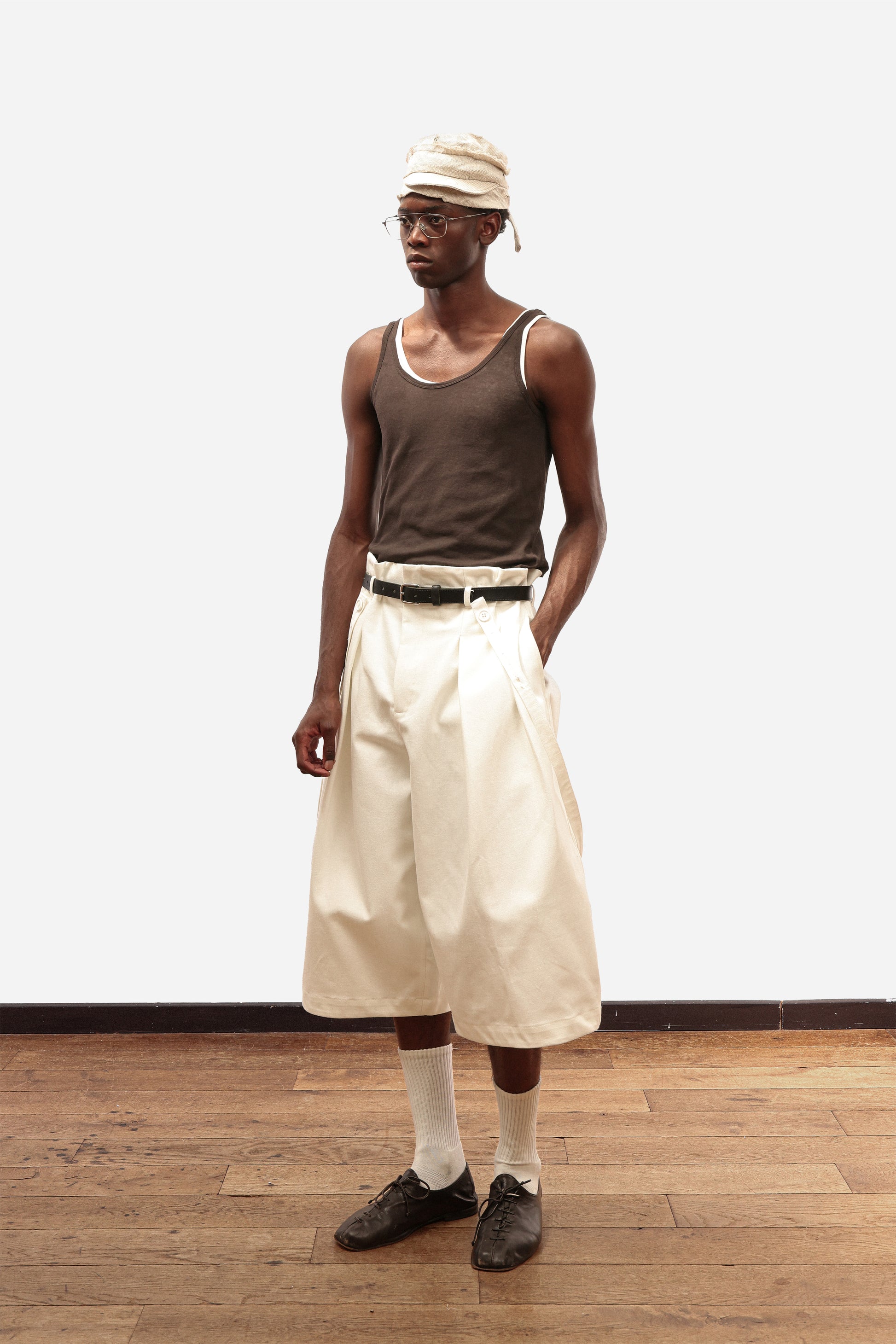 SUSPENDER SHORTS | White cotton