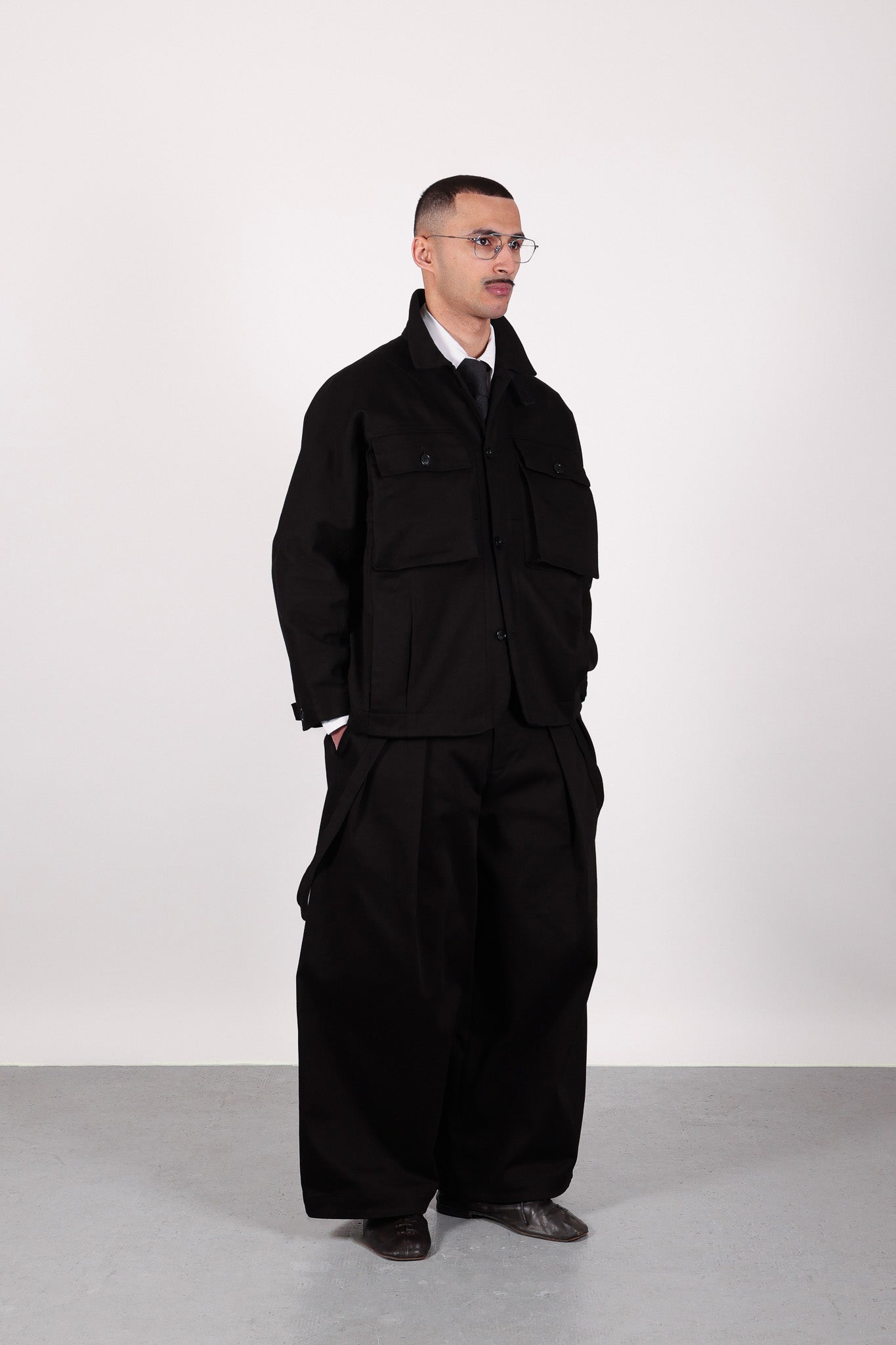 MULTIPLE POCKET JACKET | Black cotton